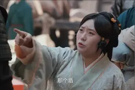 李雪琴成《折腰》搞笑担当，张嘴就是包袱，她和秀念还有感情线！视频封面