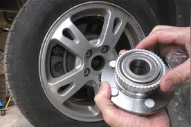 车轮有嗡嗡响声，那这轴头肯定有问题