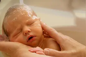感温计，放在水里秒速测温，再也不用担心宝宝烫伤或着凉视频封面