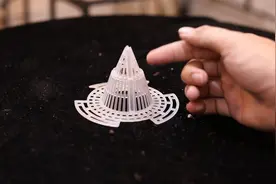 家庭养花花盆内部透水透气性差怎么改善？园艺师教你，用园艺垫片视频封面