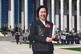 全国人大代表：建议在香港推广籍贯观念，增进港人对祖籍地认知视频封面