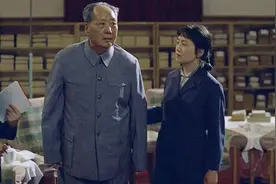 1976年1月8日周总理逝世，毛主席两眼流泪，一言未发视频封面