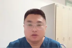 尾骨骨折怎么躺？正确姿势助你快速康复！视频封面