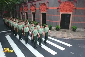 当好新时代“霓虹灯下的哨兵” 永做党和人民的忠诚卫士视频封面