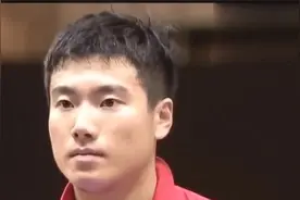 乒乓澳门赛：国乒男单开门红！梁靖崑狂轰3-0横扫对手，晋级16强视频封面