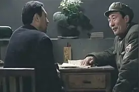杜聿明特赦后首见女婿，周总理听到杨振宁对岳父的称呼，赶紧纠正视频封面