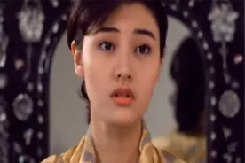 一遍遍听着《冬眠》，伤感又治愈