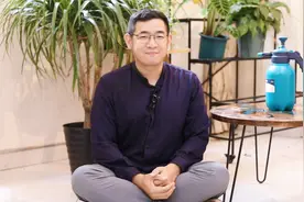 龙血树怎么养？园艺师教你，龙血树的详细养护技巧视频封面
