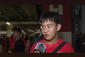 国足1比2沙特，中国球迷：非常失望，我以后不会再看中国队比赛了视频封面