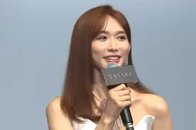 被曝退圈从政当郭台铭副手？林志玲现身回应视频封面