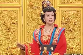 刘晓庆霸气再演武则天，登基演讲却被吓一激灵，老搭档突然现身视频封面