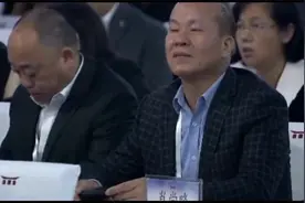 金一南讲述领导真正的担当，台下企业家大气都不敢出，你可真敢说视频封面