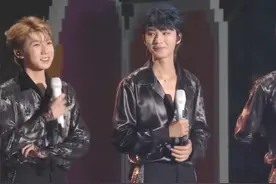 TFBOYS因八周年演唱会闹乌龙！王俊凯拆台王源，千玺加入相视一笑视频封面
