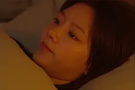 我是真的讨厌异地恋：情侣第一次有点害羞，这场面实在太逗了.