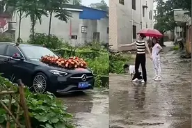 9岁男孩跪在生父婚车前，只为讨要出生证明，生父新婚燕尔引众怒视频封面