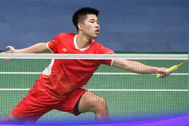 【赛果速递】五小时鏖战取胜！羽毛球男团决赛中国击败印度夺金视频封面