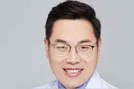 耳鸣的原因有哪些？视频封面