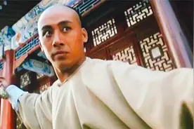 还记得杨凡饰演的大刀王五吗？Beyond一首《海阔天空》勾起回忆！