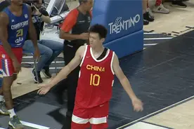 中国男篮VS佛得角！周琦开场秀逆天暴扣！对手真的很强啊不容小视