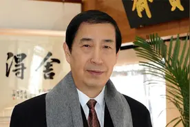 他是中书协与中硬协一座标杆！软笔与硬笔全面开花，最具收藏价值视频封面