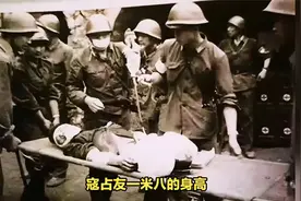 老山英雄排雷受重伤，四次截肢手术，180身高变108视频封面