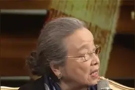 李明启饰演坏人王婆，在《水浒传》里演技精湛，让人至今难忘