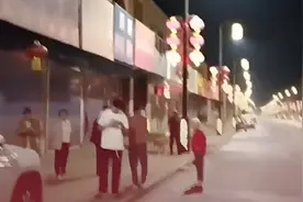 大同地震市民凌晨跑出户外避险，北京有震感视频封面