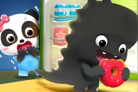 儿童益智动画：宝贝看到有怪物在偷吃东西，走进一看结果是弟弟视频封面