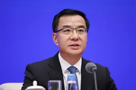 国家数据局：深入实施“东数西算”工程推动构建全国一体化算力网视频封面