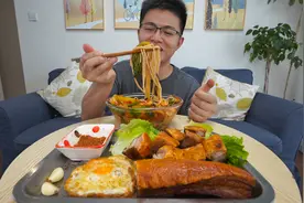 烤个外酥里嫩的脆皮五花肉，一口下去嘎嘣脆，配碗螺蛳粉绝了视频封面