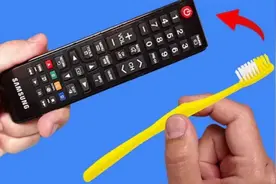 拿起一把普通牙刷，修好家里所有遥控器！如何修理电视遥控器！视频封面