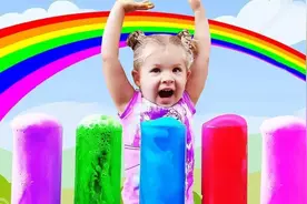 儿童趣味益智：戴安娜独自在家完成科学实验，做出了漂亮的彩虹！视频封面