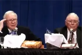 印度追问巴菲特：每年7%增长，为什么不来印度投资？视频封面