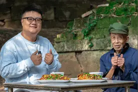 阿公买4条大板鲫鱼，阿米做干烧鲫鱼，香辣干香，巴适得板视频封面