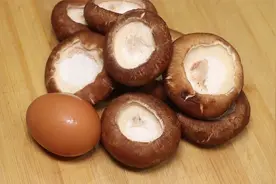 一把香菇一个鸡蛋，教你做香菇滑蛋汤，鲜香嫩滑，出锅家人都爱喝视频封面