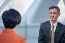 鞠建东：美国解决金融危机最好的办法就是打一仗视频封面