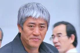 柯受良这首《大哥》节奏感太强烈了，20多年过去了，依旧好听！