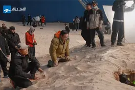 无限超越班：锦超演被流沙埋没戏，尔冬升一字一句亲自指导视频封面