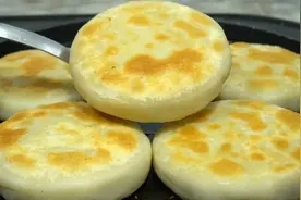 把2个土豆放到肉馅里，这吃法第一次见，外酥里软，馅料鲜香滑嫩