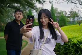 泪水模糊了双眼视频封面