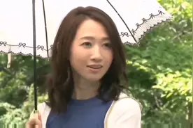 日本:街头偶遇 邻居姐姐水户香奈视频封面