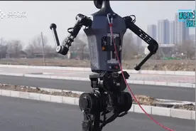 独家！机器人天工的夺冠历程视频封面