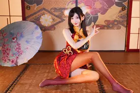 “臣女苏妲己，拜见大王 ”