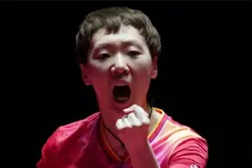 拒绝爆冷！4-2张本美和，王曼昱赛后发言更激动人心_小姑娘真敢说视频封面
