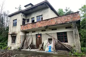 小夫妻回到乡下老家，将老房子按梦想的样子改造，比城里别墅奢华视频封面