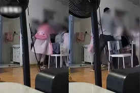 三个女儿目睹爸爸家暴妈妈，哭着哀求爸爸别打妈妈，画面太揪心