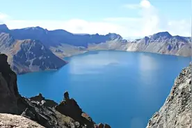 博主自驾长白山天池“遇坑”：须开车35公里回镇上买票坐大巴