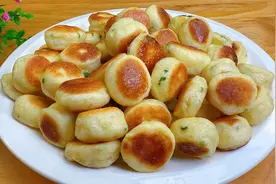 1根山药3个鸡蛋，教你做营养早餐饼，出锅比包子好吃，比油条还香视频封面