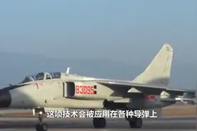 央视曝光霹雳15生产线，全程自动化生产，美国：他们有更好的了！视频封面