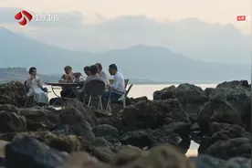 多位前辈高赞的“天才型作家”李娟的写作灵感竟来自家里人？视频封面